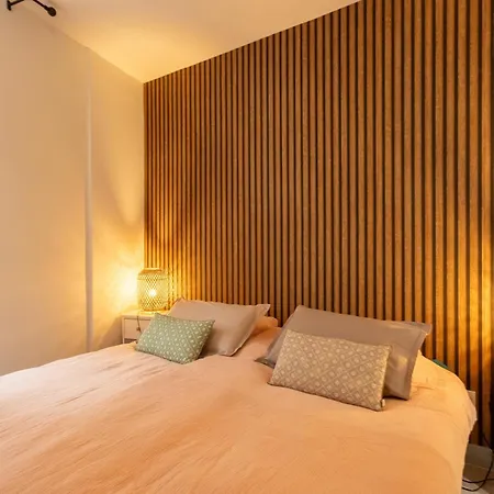 Les Dames De Apartamento *