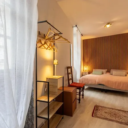 Les Dames De Apartamento *