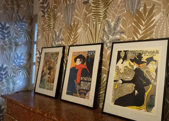 Les Dames De شقة Salies-de-Béarn